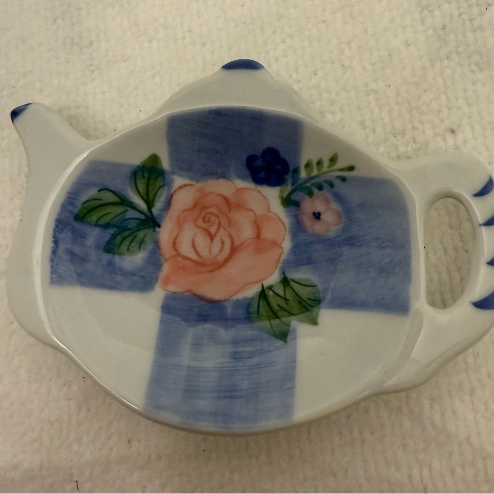 Floral Blue and White hand painted Tea Bag Holder